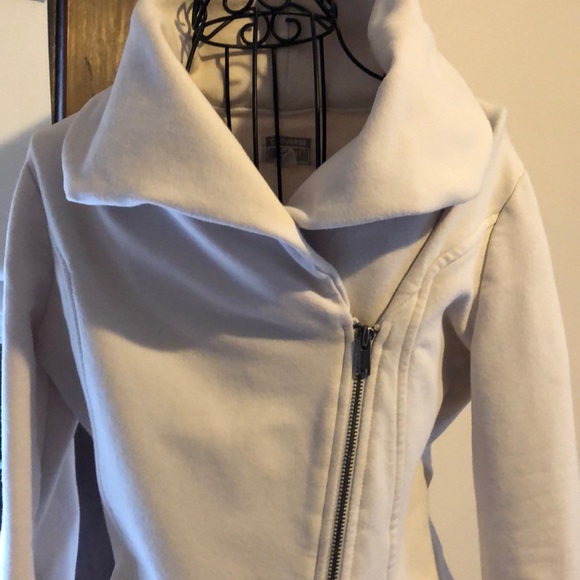 Converse One ⭐️ Star Top ❄️WINTER SALE ITEM❄️ - Picture 2 of 8